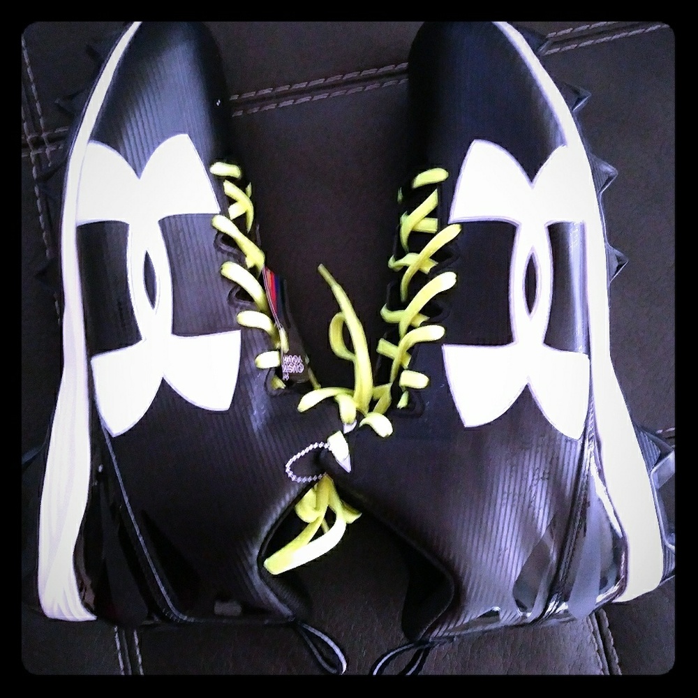 Men's Under Armour Crusher Football cleats 